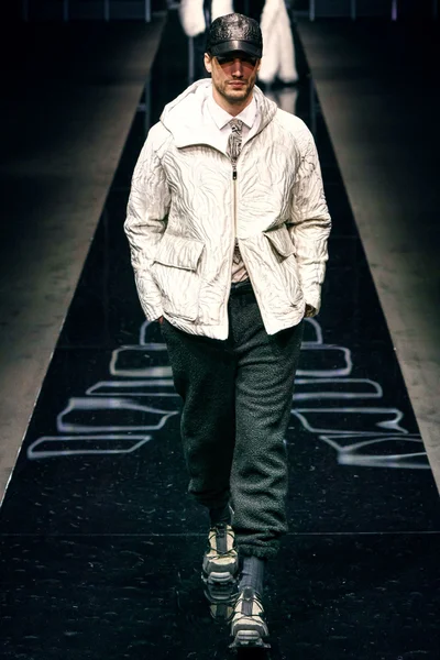 Look 128